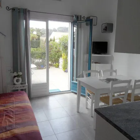 Mazet Climatise Avec Piscine, Terrasse Et Parking Privatif - 4 Couchages, - Fr-1-251-736 Apartment